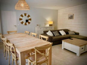 Maison rénovée avec garage et terrasses à Mèze - FR-1-604-43